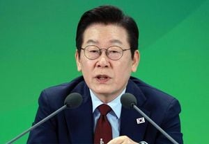 Hyundai Plant Raid Ignites U.S. Korea Trade Clash