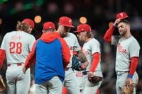 Phillies waste a strong start from Cristopher Sánchez in 3-1 series-opening loss at Giants