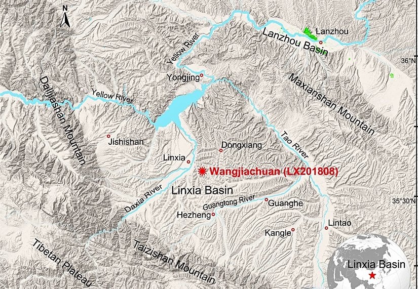 Çin, Gansu Vilayeti, Dongxiang İlçesi, Wangjiachuan Köyündeki Linxia Havzasının dev gergedan fosili yerini gösteren harita.