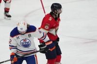 Aaron Ekblad staying with Panthers for eight more years