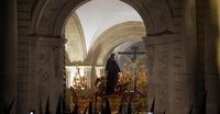 Así hemos contado el Lunes Santo en Sevilla 2025 | La lluvia partió el día