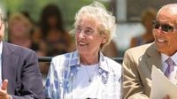 '61 Wimbledon champ Mortimer-Barrett dies at 93