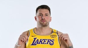 Lakers Overcome Nuggets Marking Dončić's Return