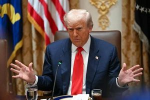 US Military Buildup And FAA Alert Raise Venezuela Tensions