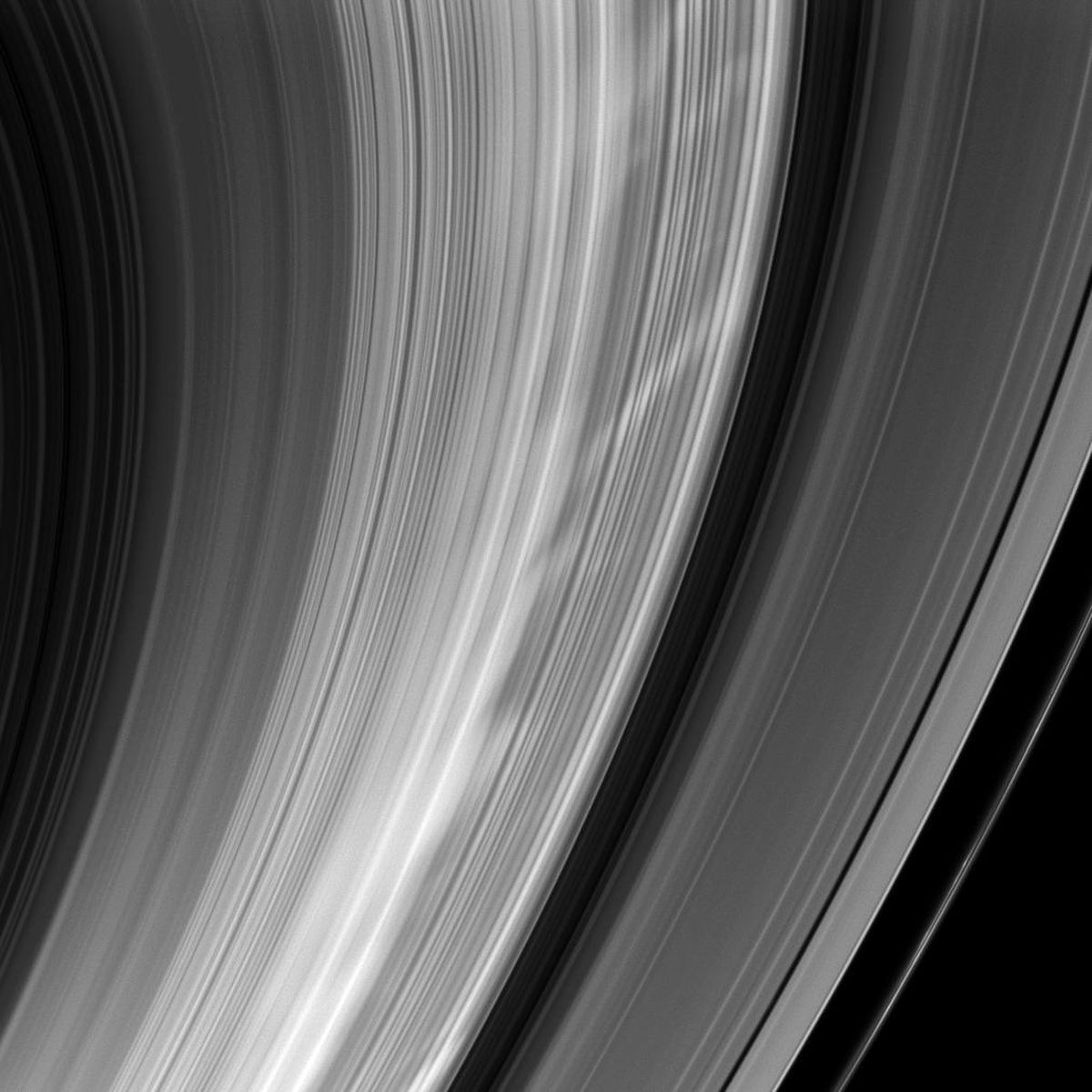 Spokes Reappear on Saturn's Rings