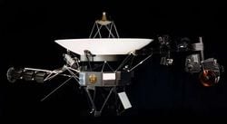 Voyager 1 İticilerdeki Tıkanıklığı Aşarak Yıldızlararası Görevine Devam Ediyor: NASA’nın Kritik Başarısı.