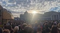 Conclave, la prima fumata nera arriva alle ore 21 in notevole ritardo. Si va avanti nella ricerca del nuovo Papa | MilanoFinanza News