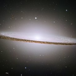 Hubble’dan Sombrero Gökadası