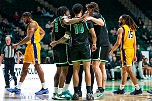 East Carolina Snaps Losing Streak With Road Win Over North Texas