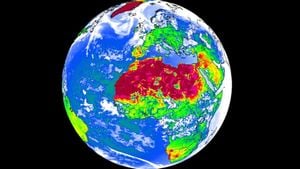 North America Faces Unusual Weather Extremes