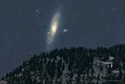 Alpler Üzerinde Andromeda