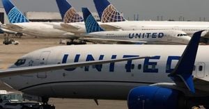 United Airlines Grounds All Flights After IT Outage