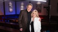 Barbara Mandrell returns to Opry stage, introduces Kelsea Ballerini at NBC's 'Opry 100' special