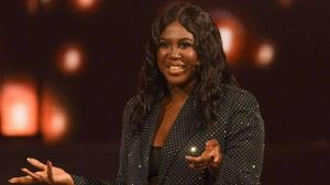 Motsi Mabuse Steals Show With Surprise Singing At Let’s Dance