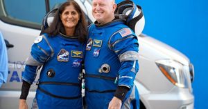 Stranded NASA Astronauts Face Uncertainty Amid Boeing Starliner Malfunctions