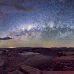  Milky Way over Moon Valley 