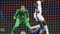 Barcelone-Inter : la vidéo de l’incroyable but de Marcus Thuram, sous les yeux de son père Lilian