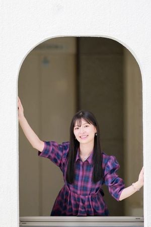 Ayami Muto Blazes Unique Trail After AKB48