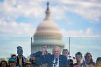Bernie Sanders praises Trump's job on securing border