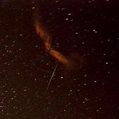Kıvrılıp Bükülen Meteor İzi
