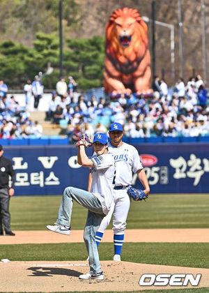 Kang Min-ho Sets Record In KBO Season Opener