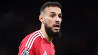 Noussair Mazraoui & Victor Lindelof to make immediate Man Utd returns against Wolves after leaving Lyon game at half-time with 'personal problems' | Goal.com South Africa
