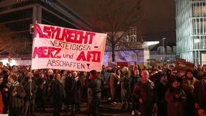 German Bundestag Rejects Stricter Migration Policy Amid Protests