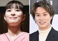 芳根京子＆鈴木伸之、爽やか笑顔で“まどか”ポーズ　「まどか菅野ペア最高」の声＜まどか26歳、研修医やってます！＞（WEBザテレビジョン） - Yahoo!ニュース