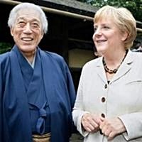 Japan's grand tea master Sen Genshitsu dies at 102: reports