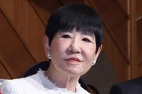 ド軍戦ＨＲボールプレゼントに和田アキ子「握ったら離さない」さや香・新山は「計算」とボケる（東スポWEB） - Yahoo!ニュース