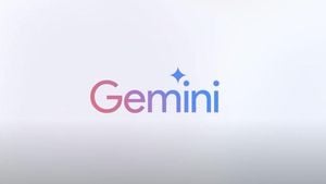 Google Gemini AI Set To Challenge ChatGPT On Apple Devices