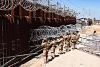 Hundreds of Marines, sailors fortify US-Mexico border wall in Arizona