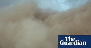 Massive Haboob Plunges Phoenix Into Darkness Monday