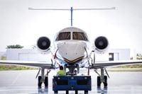Embraer (EMBR3) reporta resultados do 1T25 e ação fecha em leve alta após dia volátil