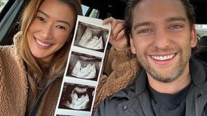 Jennifer Tse Announces Second Pregnancy With Ultrasound Photos
