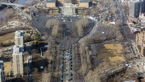 SEPTA Prepares For Massive Eagles Parade Crowds