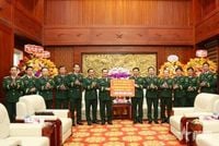 Quân khu 7 hỗ trợ 1 tỷ đồng giúp dân Quân khu 4 khắc phục thiên tai