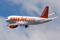 ‘Drunk’ easyJet pilot ‘seen stripping off’ at hotel bar
