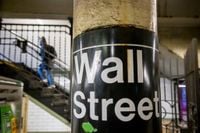 Wall Street Bonuses Expected to Hit Record as Bank Profits Surge