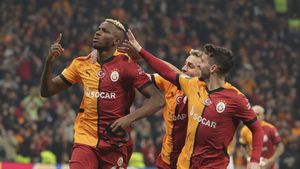 Galatasaray Faces AZ Alkmaar, Fenerbahçe Battles Anderlecht