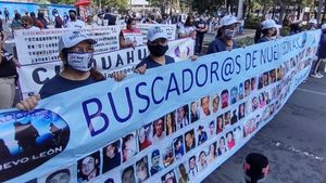 Citizens Demand Peace At Sinaloa Congress Protest