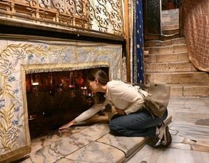 Bethlehem Lights Christmas Tree After Two Years Of War