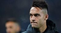 Guai Inter, infortunio serio per Lautaro: torna in Italia