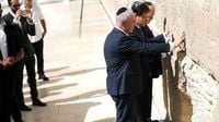 US Secretary of State Marco Rubio poses with Netanyahu at Western Wall