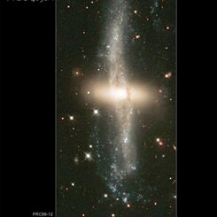 Kutup Halkalı Gökada NGC 4650A