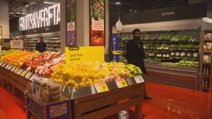 Canadian Families Brace For Escalated Grocery Bills