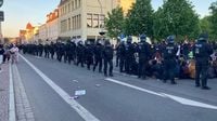 Demonstranten aus der gesamten Republik kommen nach Demmin