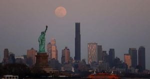 Call For Statue Of Liberty's Return Sparks U.S.-France Tensions