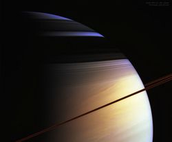 Cassini'den Satürn'ün Renkleri