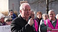 Trump-Kennedy Center: MD Sen. Van Hollen speaks at rally opposing name change